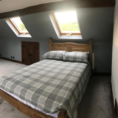 Charming 3 Bedroom House With A Warmth Character Glyn Neath Экстерьер фото